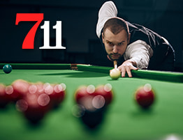 Snooker spel en een 711 Casino logo
